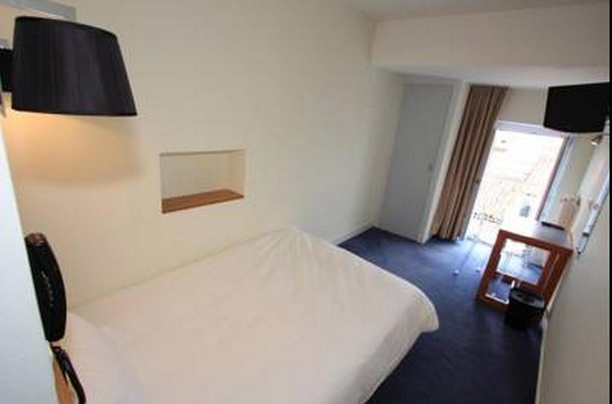 Hotel Henri IV La Rochelle  Kültér fotó